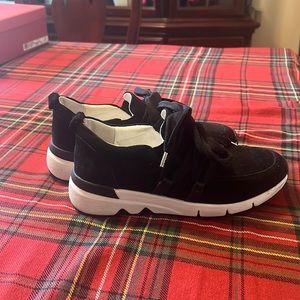 Gabor sneakers. Black. Like new.